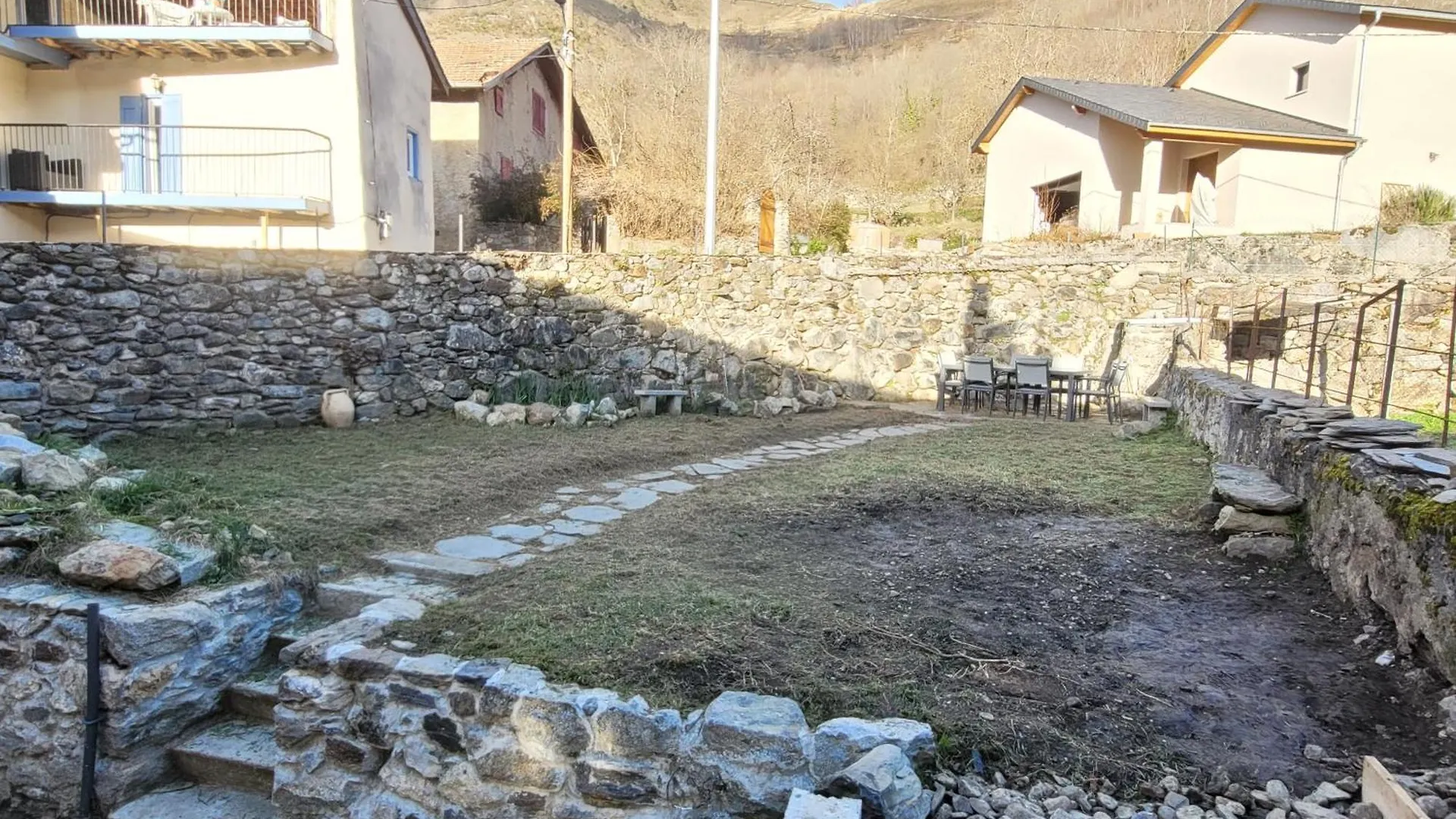 Grand Gite Au Coeur D'Un Charmant Village Miglos